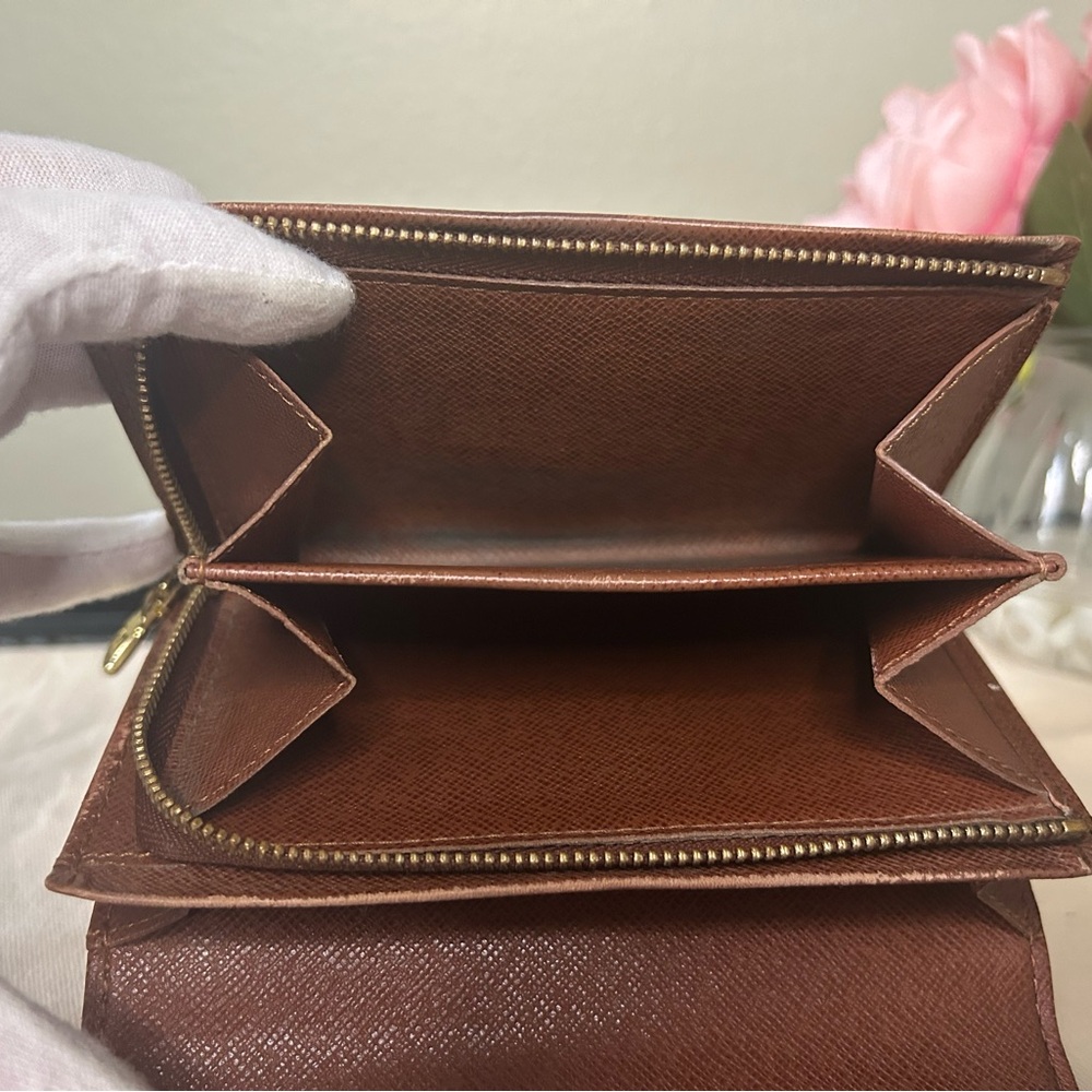 Authentic Louis Vuitton Monogram TRESOR Wallet- Hidden Snap - Picture 8 of 11